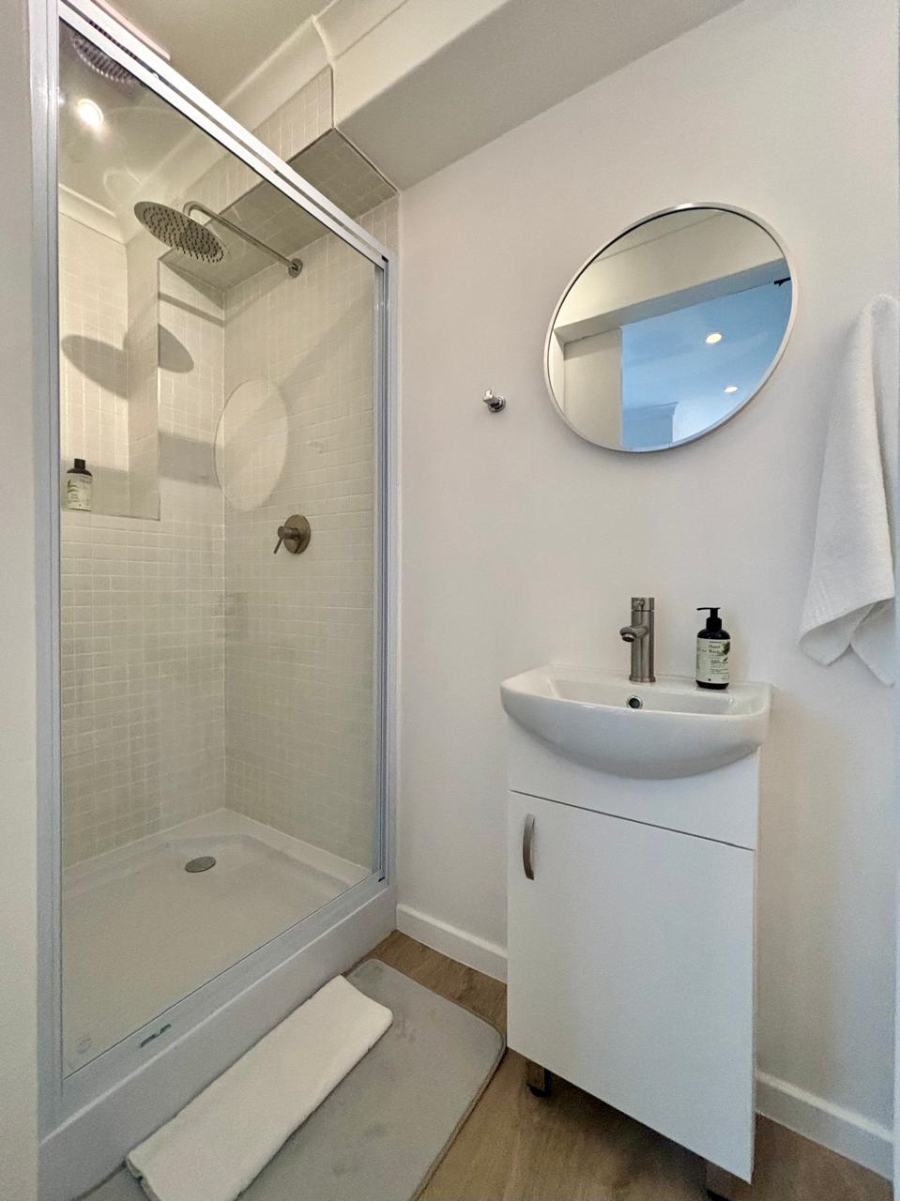 1 Bedroom Property for Sale in Gardens Western Cape